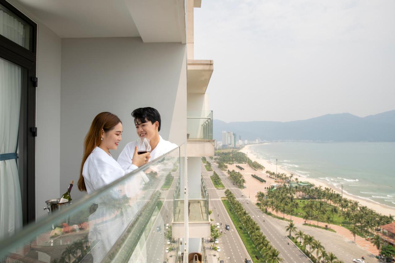 แคนวาส ดานัง บีช โอเทล Hotel ภายนอก รูปภาพ