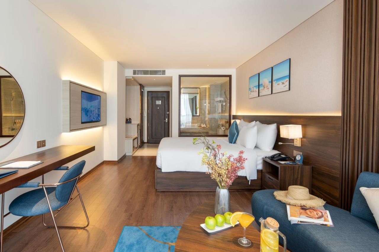 แคนวาส ดานัง บีช โอเทล Hotel ภายนอก รูปภาพ