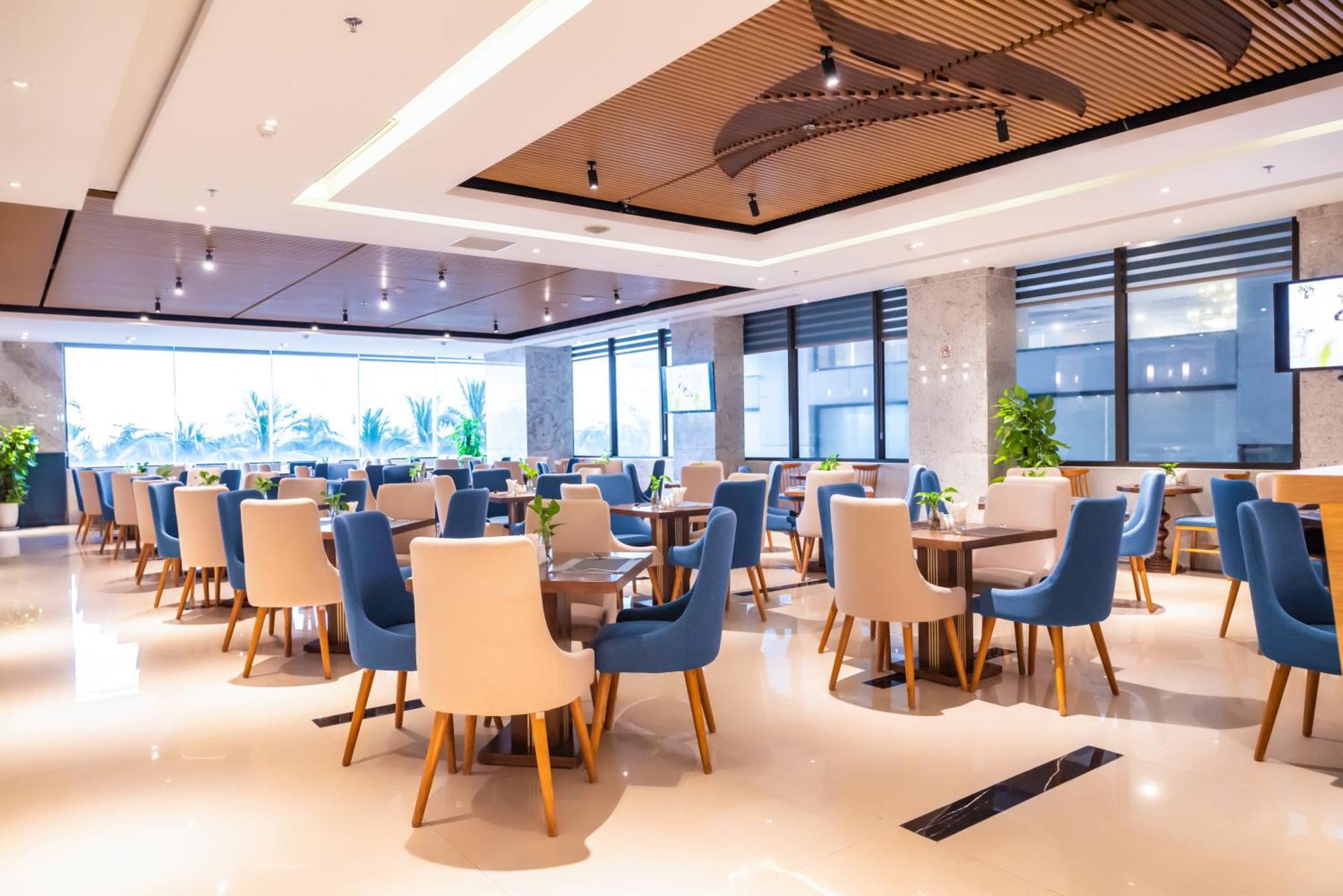 แคนวาส ดานัง บีช โอเทล Hotel ภายนอก รูปภาพ