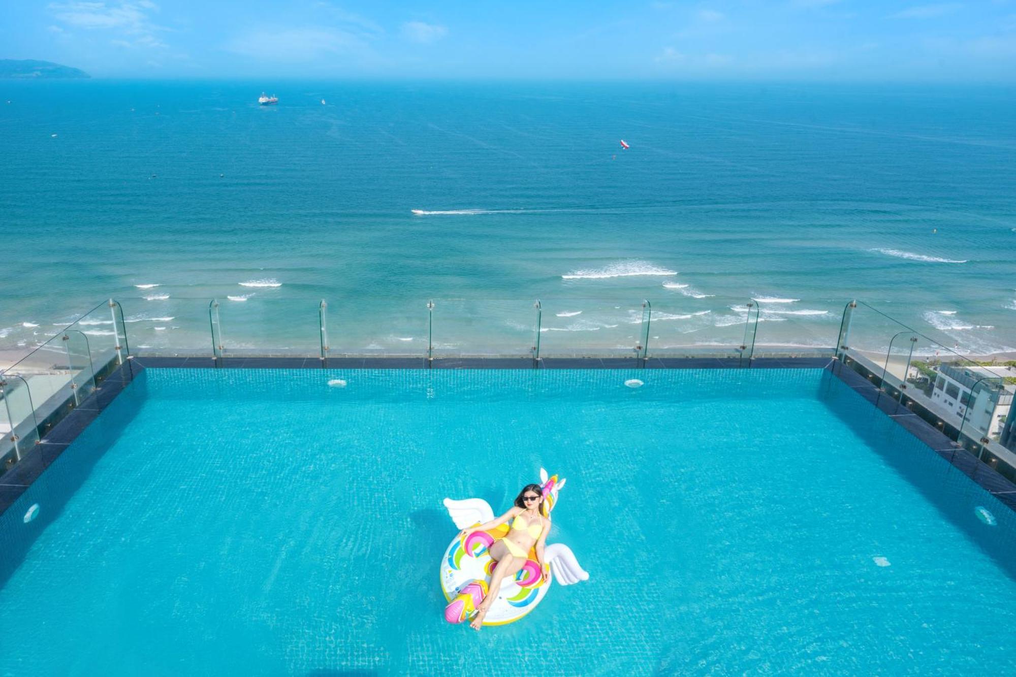 แคนวาส ดานัง บีช โอเทล Hotel ภายนอก รูปภาพ